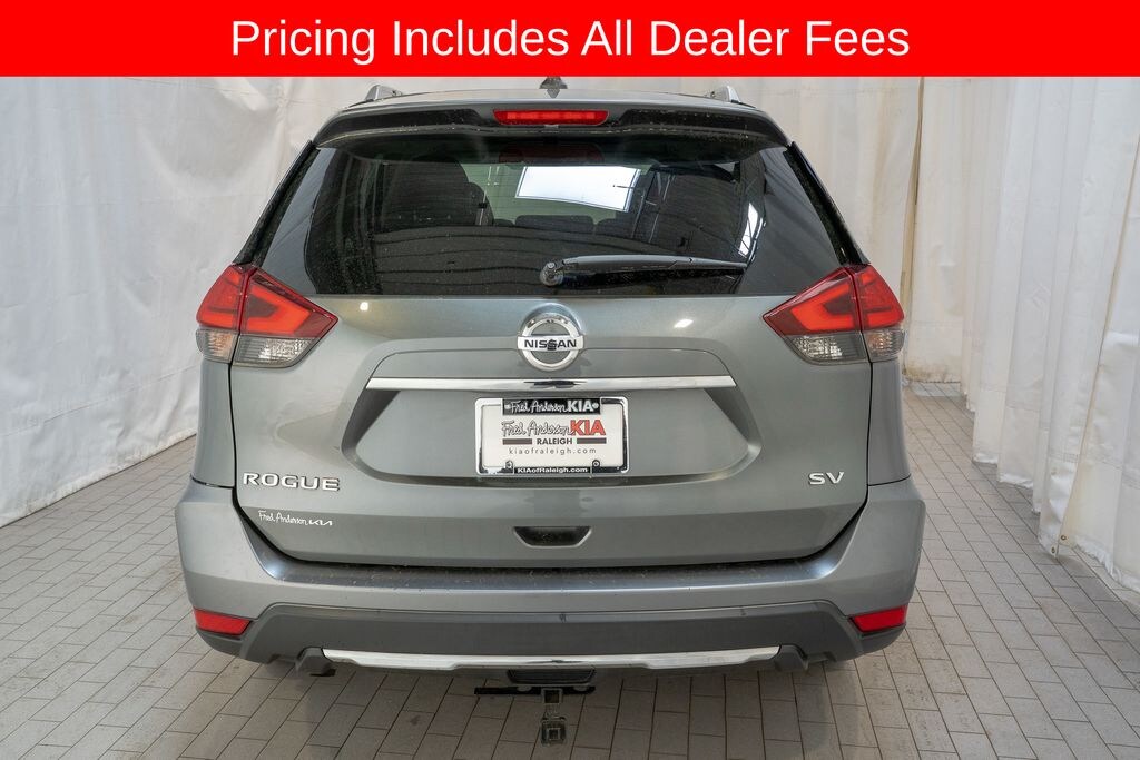 Used 2017 Nissan Rogue SV SUV