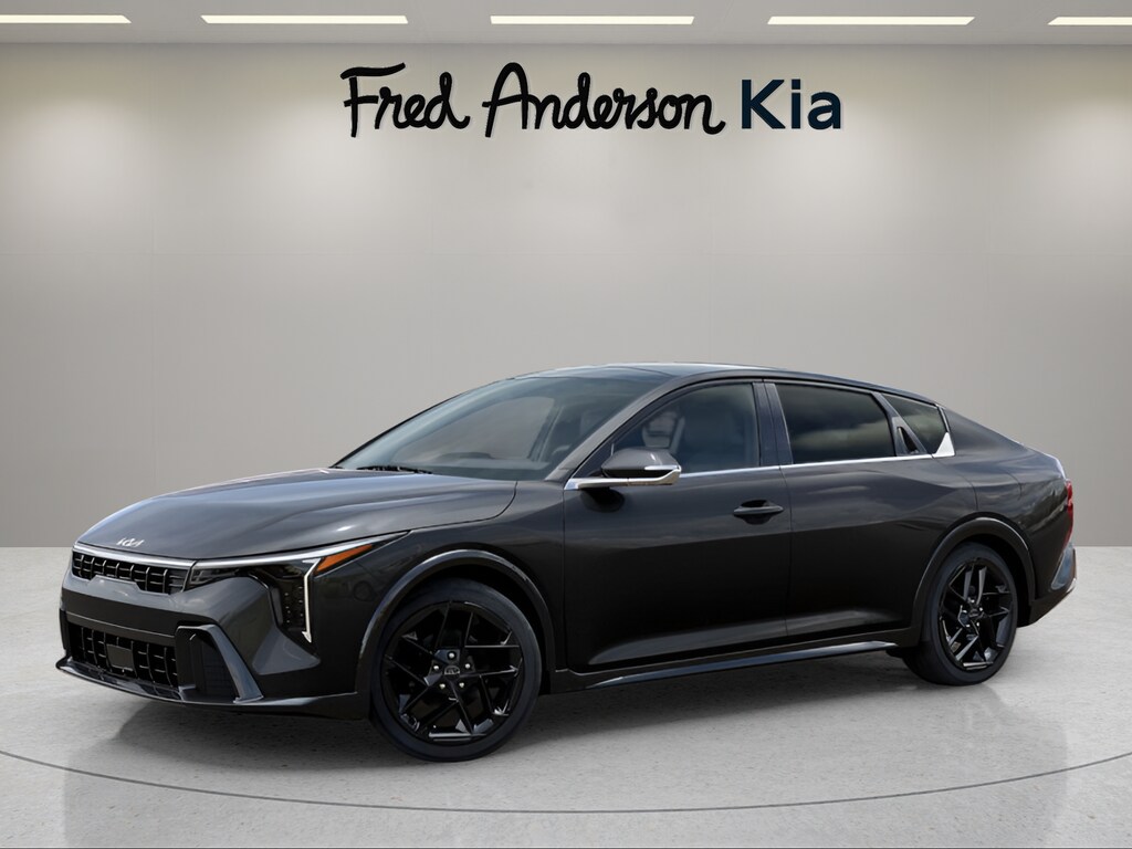 2025 Kia K4 GT-Line Turbo photo 3