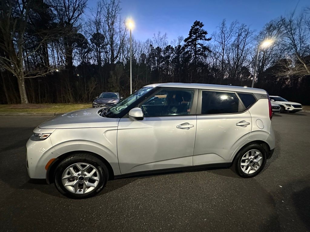 2020 Kia Soul S's photo