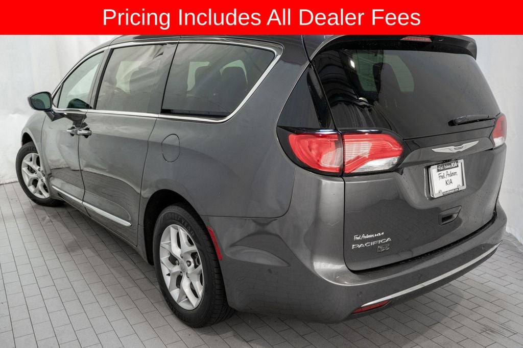 Used 2020 Chrysler Pacifica Touring L Minivan/Van