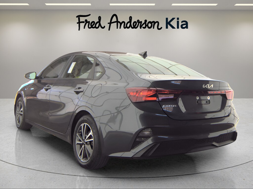 2023 Kia Forte LXS photo 3