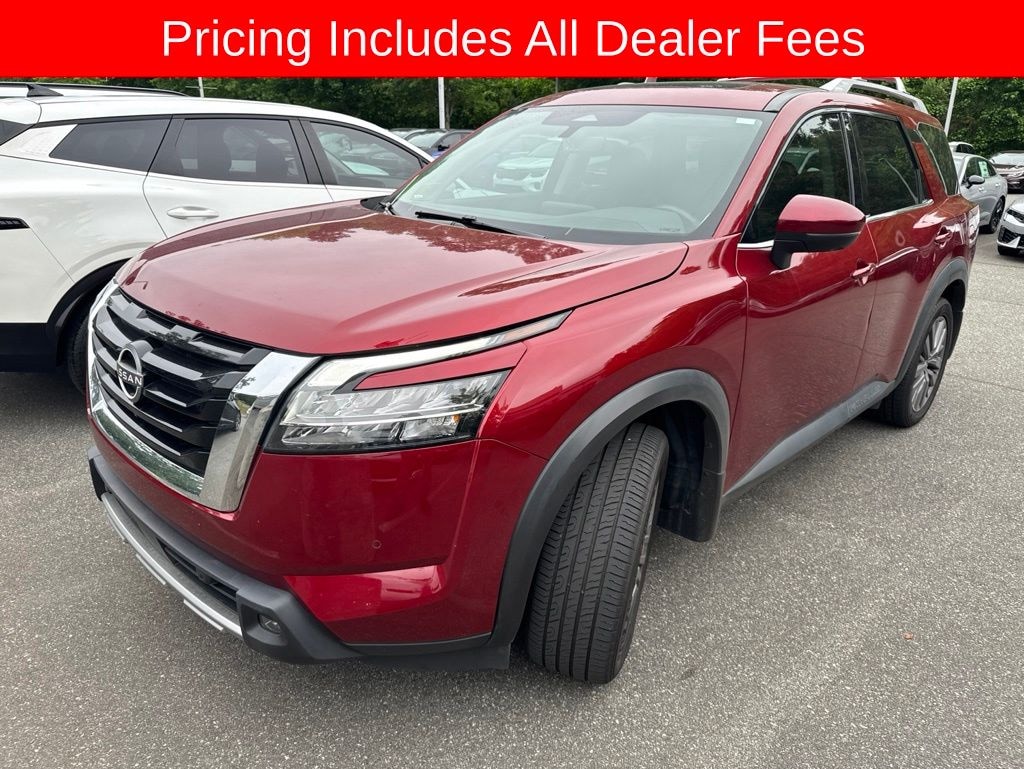 Used 2024 Nissan Pathfinder SL SUV