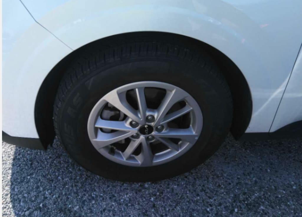 Certified 2024 Kia Carnival LX Minivan/Van