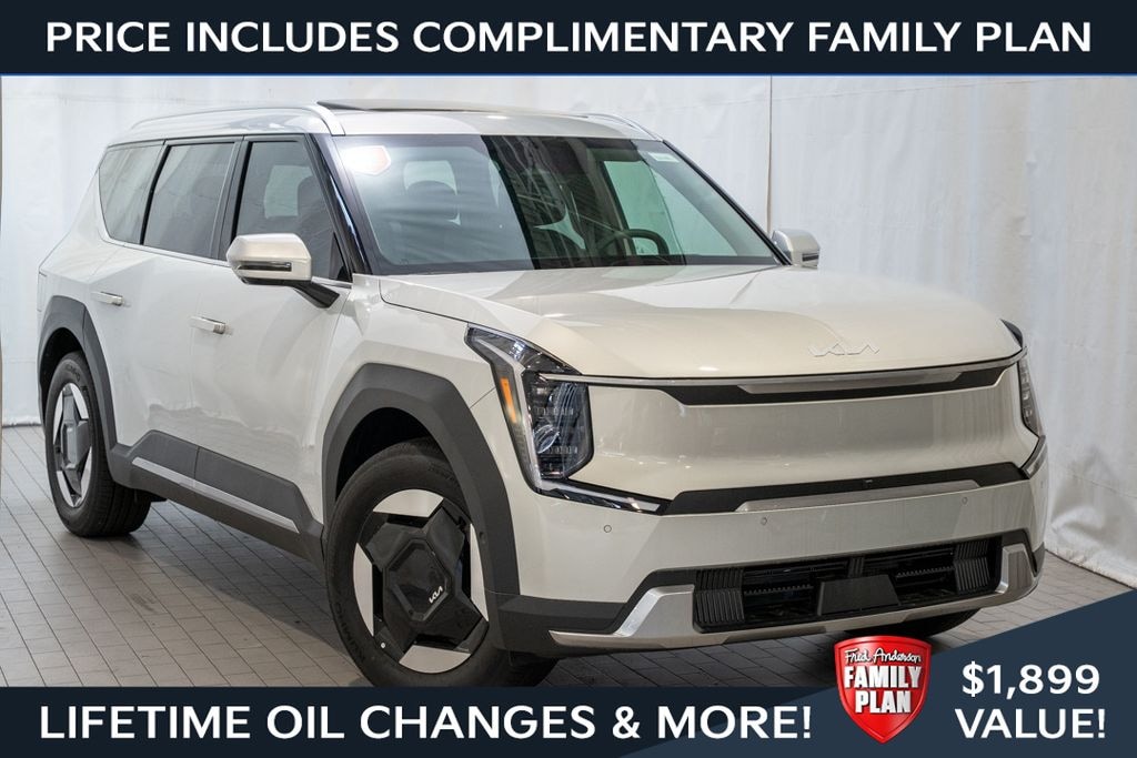 New 2026 Kia EV9 Wind SUV