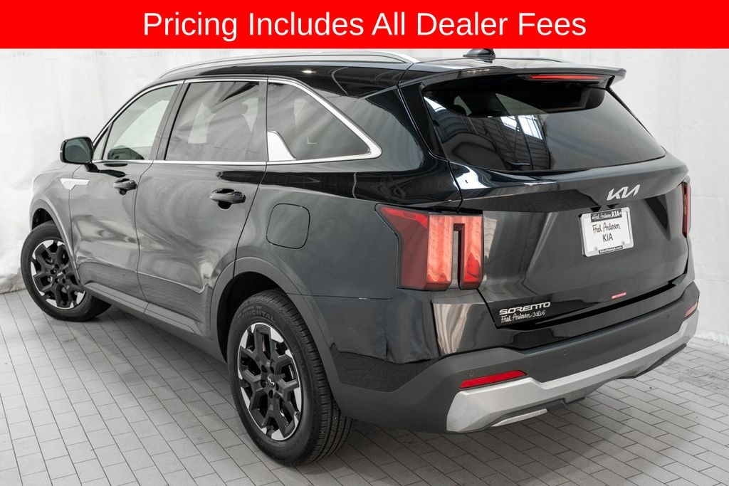 Used 2025 Kia Sorento S SUV