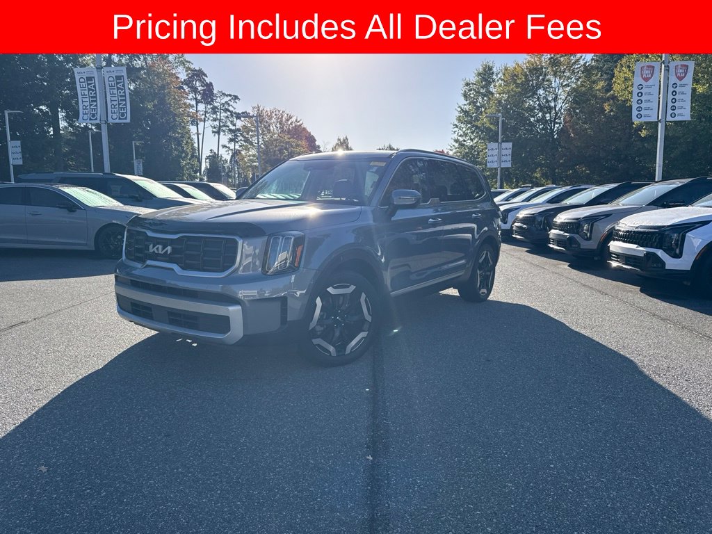 Used 2024 Kia Telluride S SUV