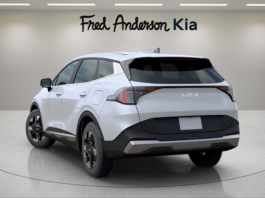 2026 Kia Sportage LX photo 4