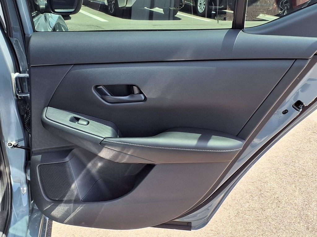 2024 Nissan Sentra SV - Photo 15