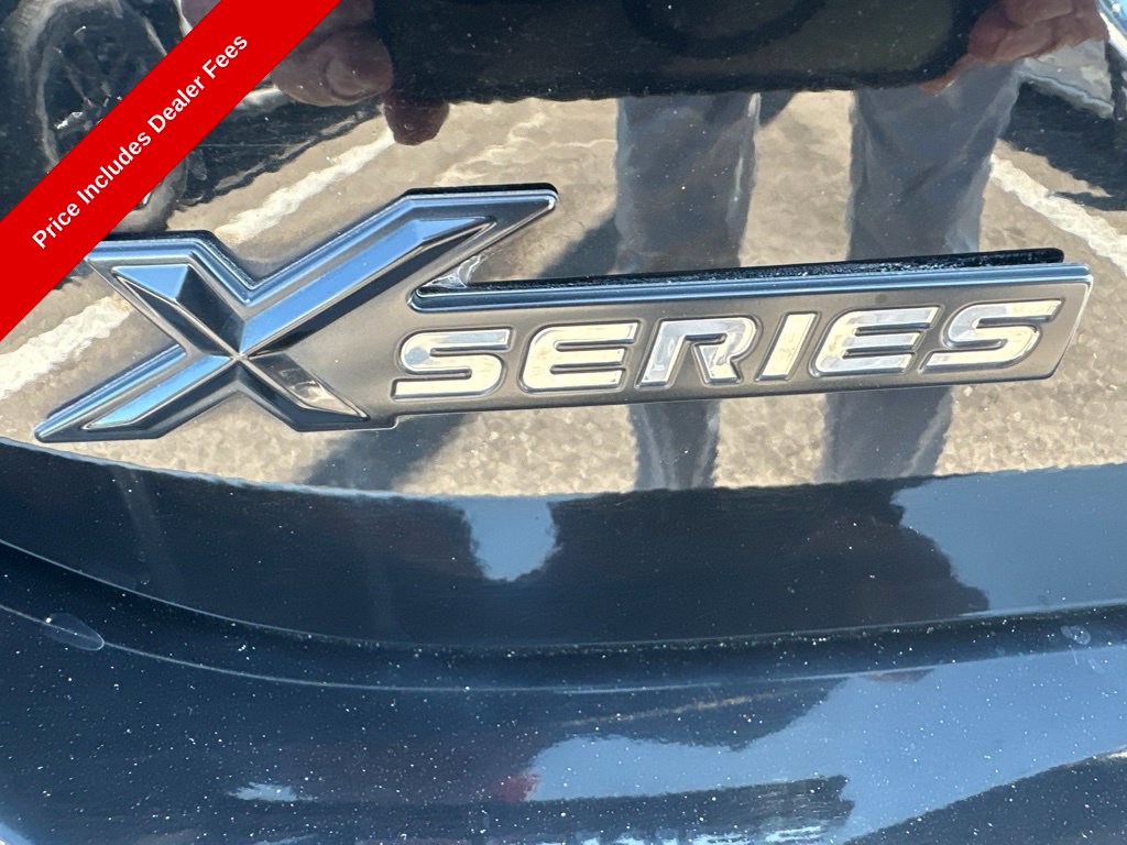 2019 Toyota Camry SE - Photo 10