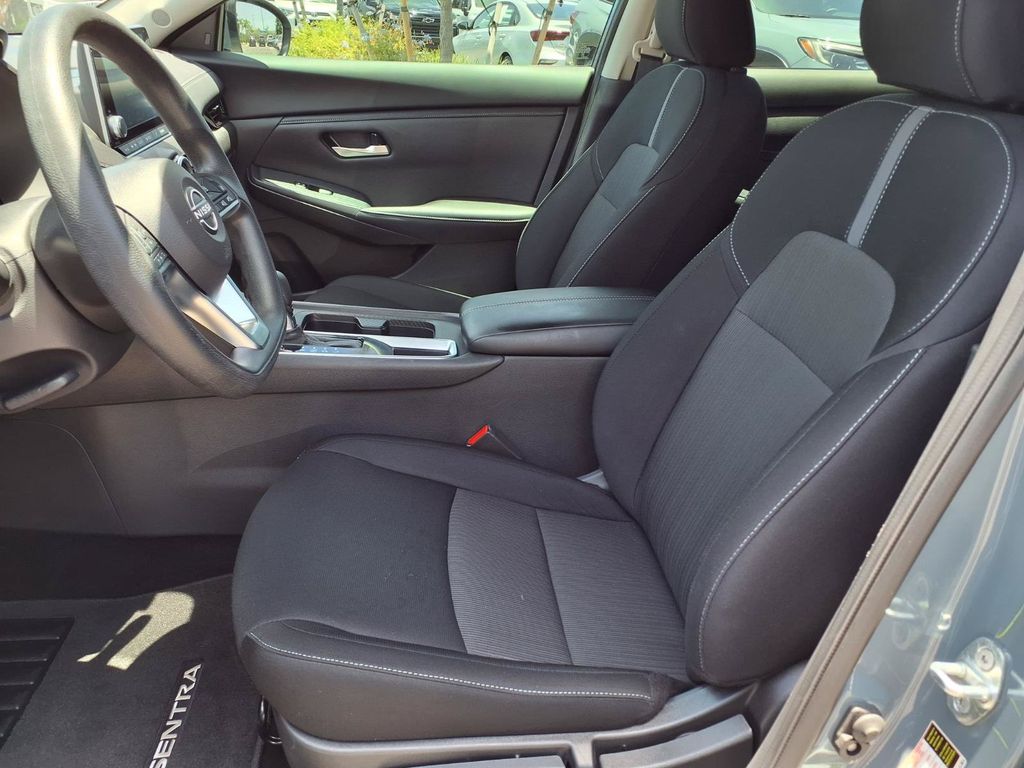 2024 Nissan Sentra SV - Photo 25