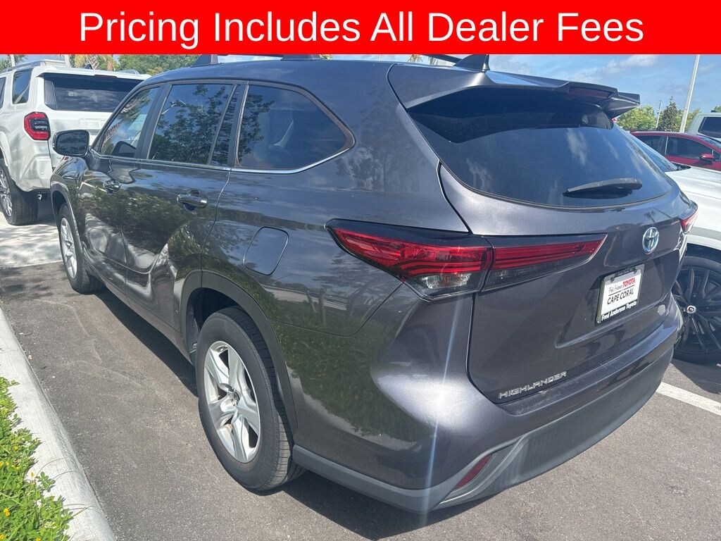 Used 2023 Toyota Highlander Hybrid LE SUV