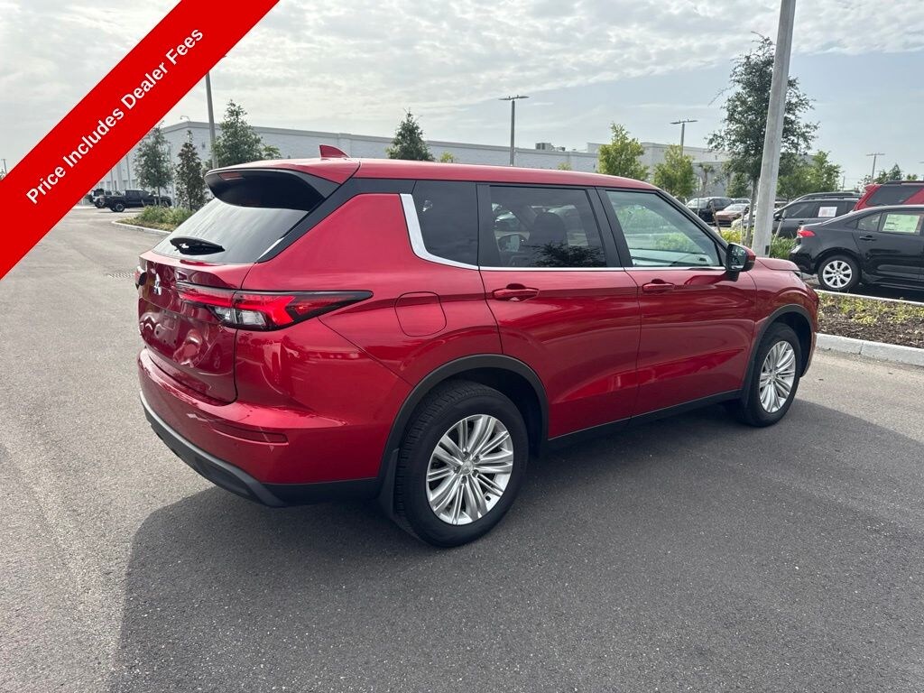 Used 2024 Mitsubishi Outlander ES SUV