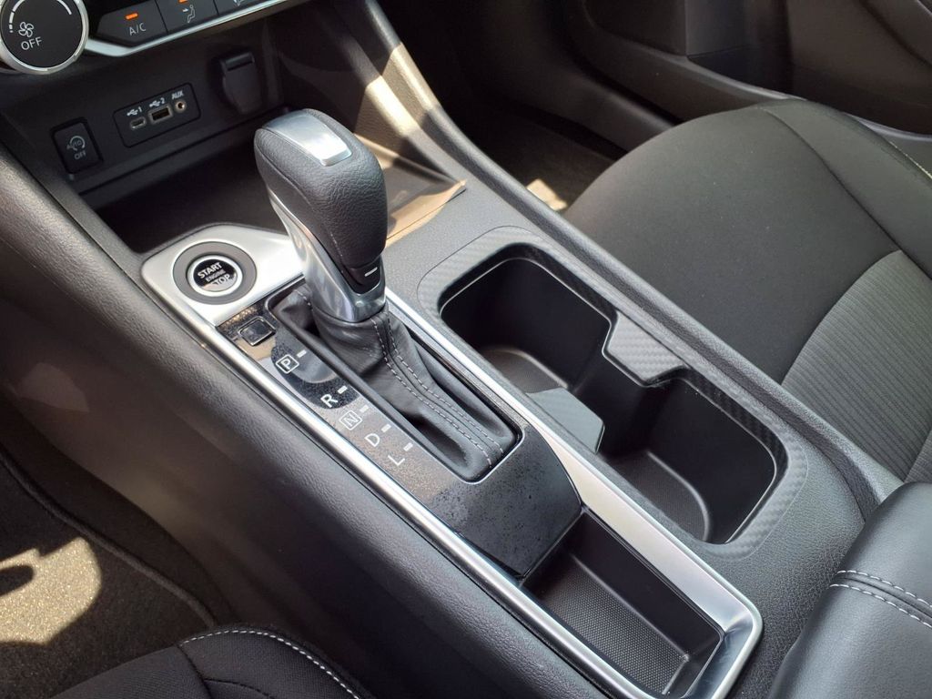 2024 Nissan Sentra SV - Photo 24
