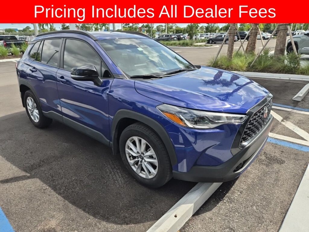 Used 2025 Toyota Corolla Cross LE SUV
