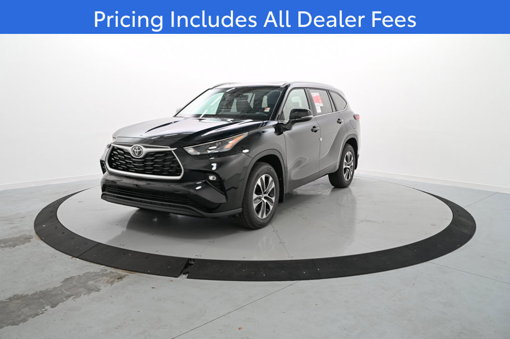 2026 Toyota Highlander XLE SUV