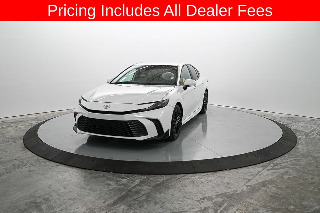 Used 2025 Toyota Camry SE Sedan