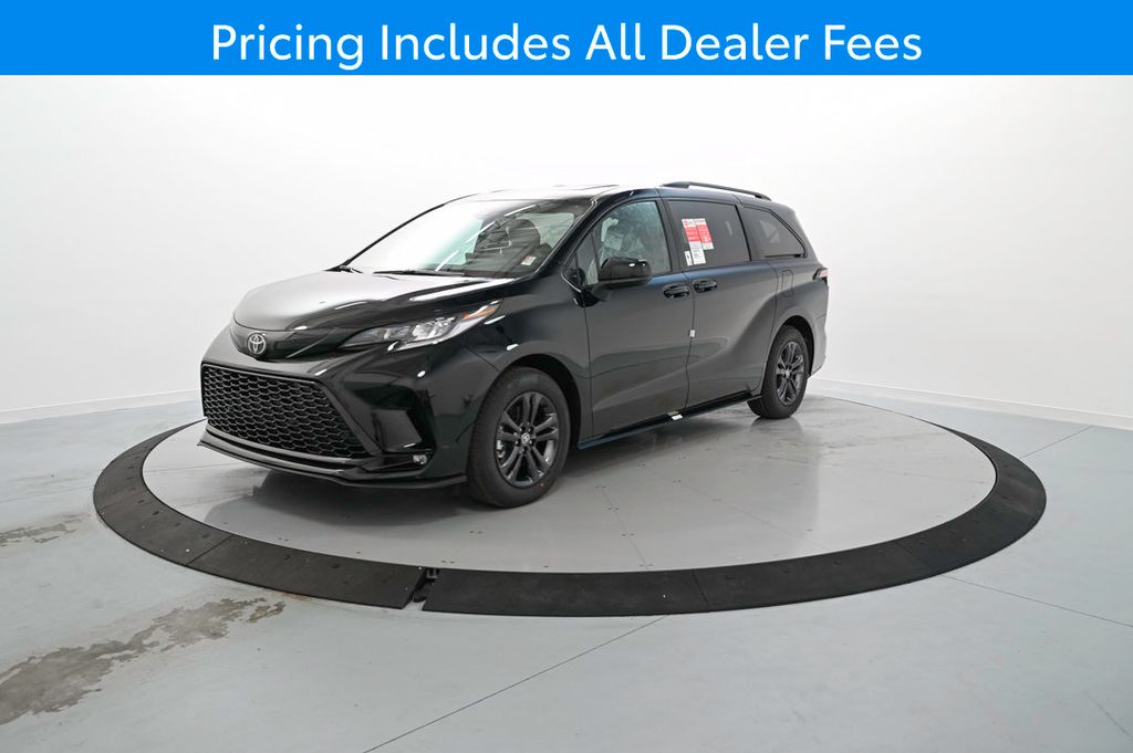 2026 Toyota Sienna XSE Minivan/Van