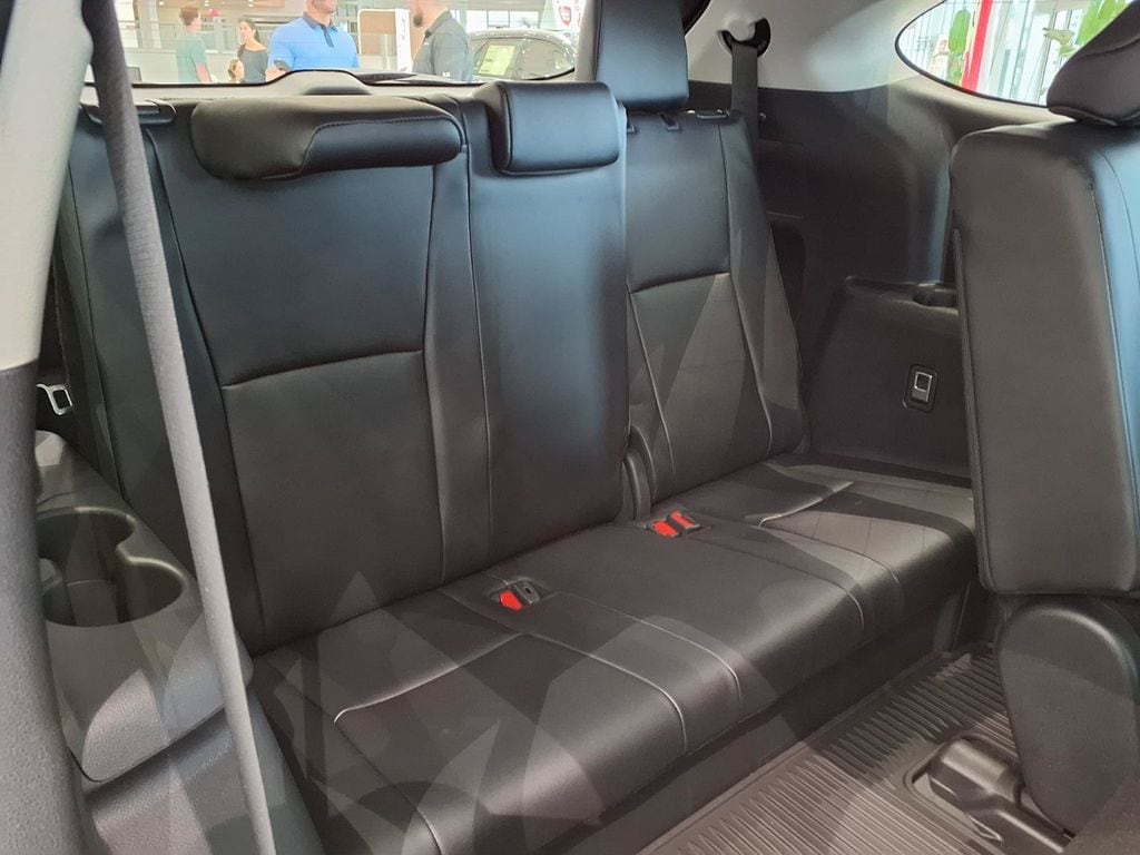 2026 Toyota Highlander XLE - Photo 15