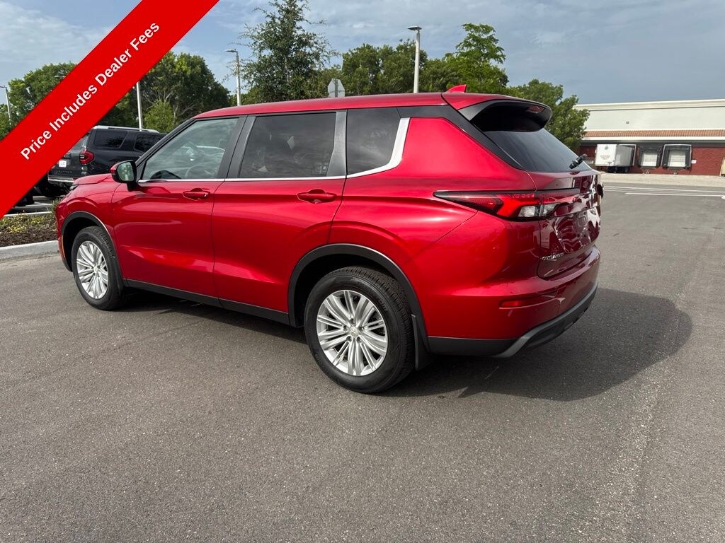 Used 2024 Mitsubishi Outlander ES SUV