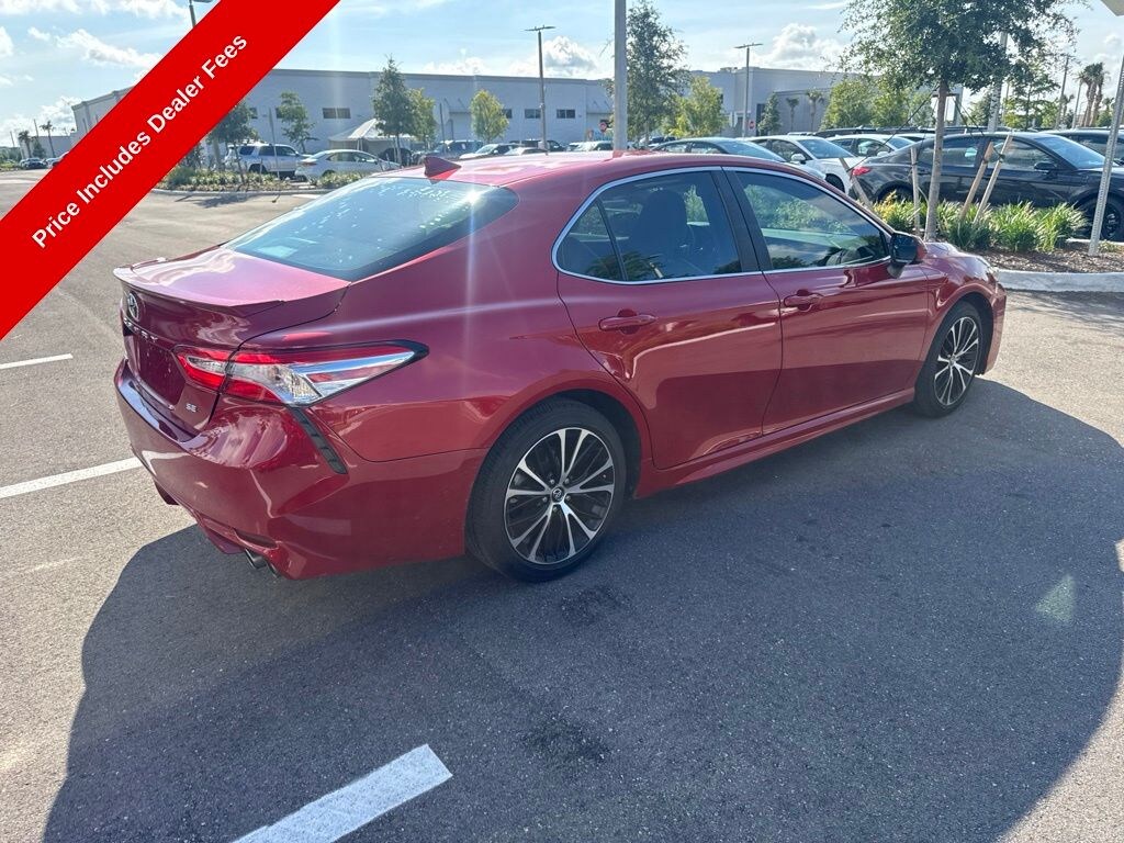 Used 2020 Toyota Camry SE Sedan