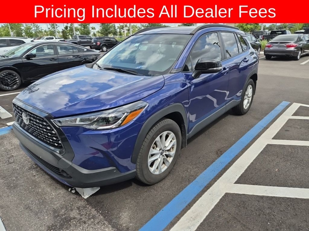 Used 2025 Toyota Corolla Cross LE SUV
