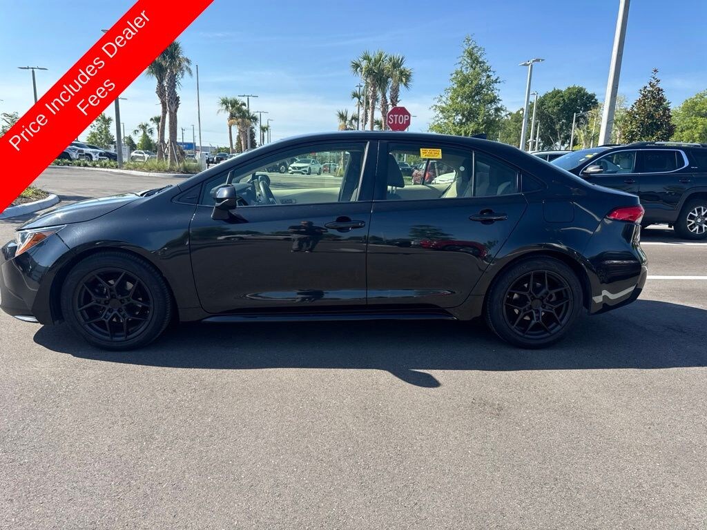 Used 2022 Toyota Corolla LE Sedan