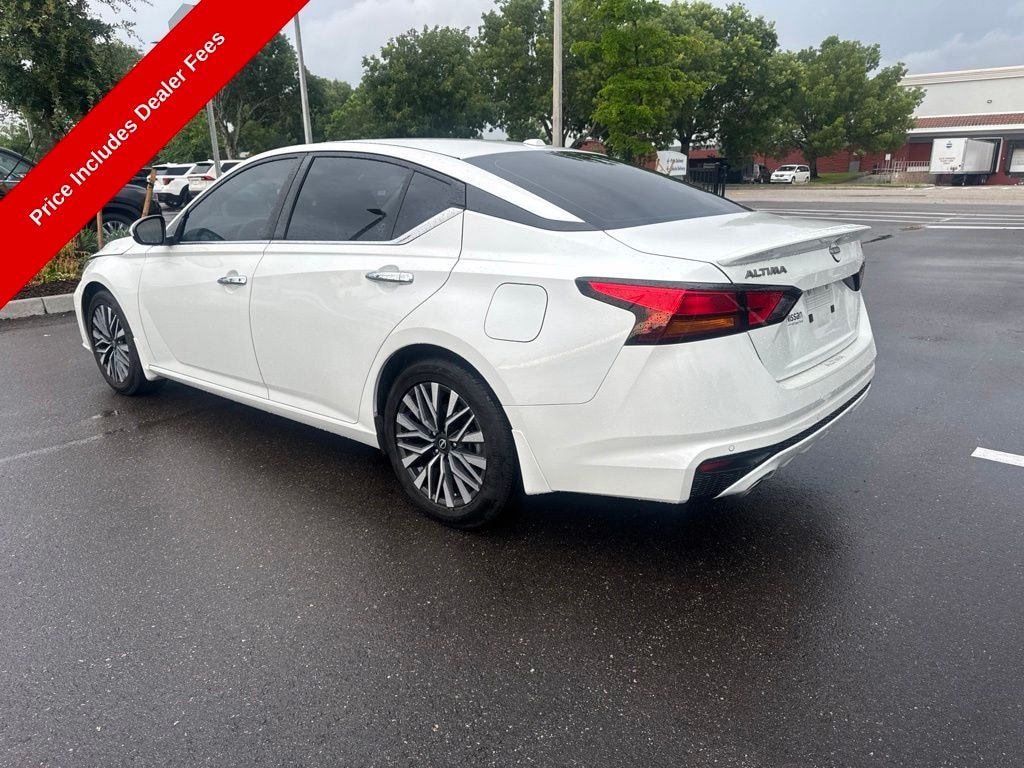 Used 2024 Nissan Altima 2.5 SV Sedan