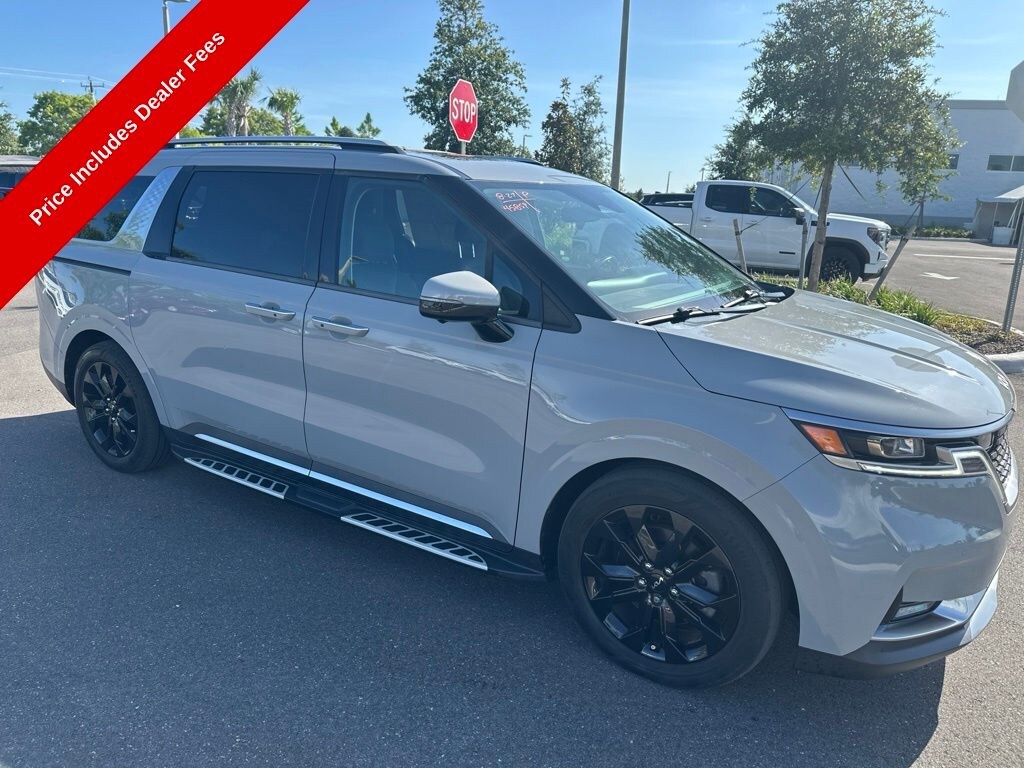 Used 2024 Kia Carnival SX Prestige Minivan/Van
