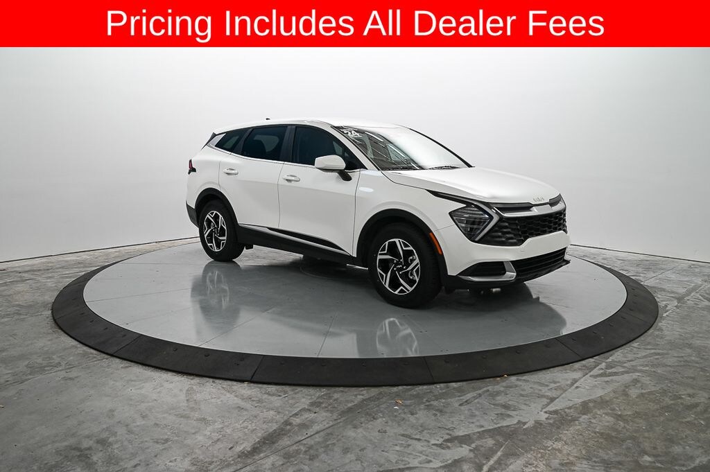 Used 2024 Kia Sportage LX SUV