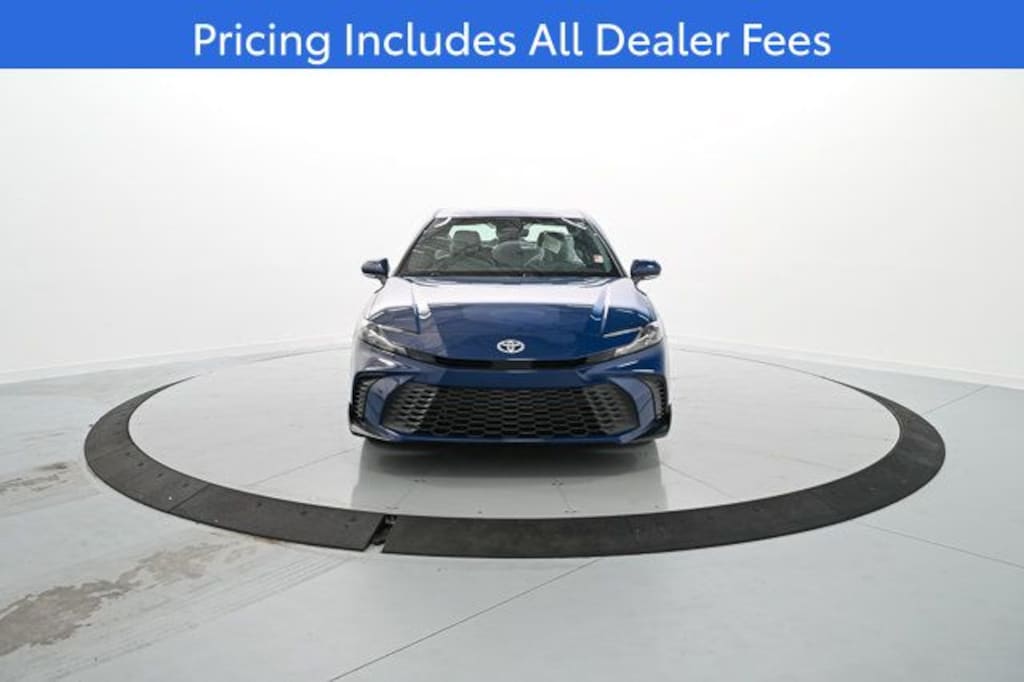 New 2026 Toyota Camry SE Sedan