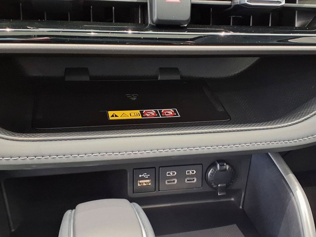 2026 Toyota Highlander XLE - Photo 23