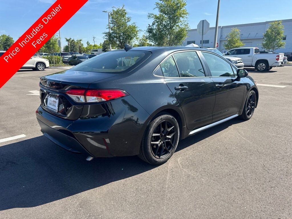 Used 2022 Toyota Corolla LE Sedan