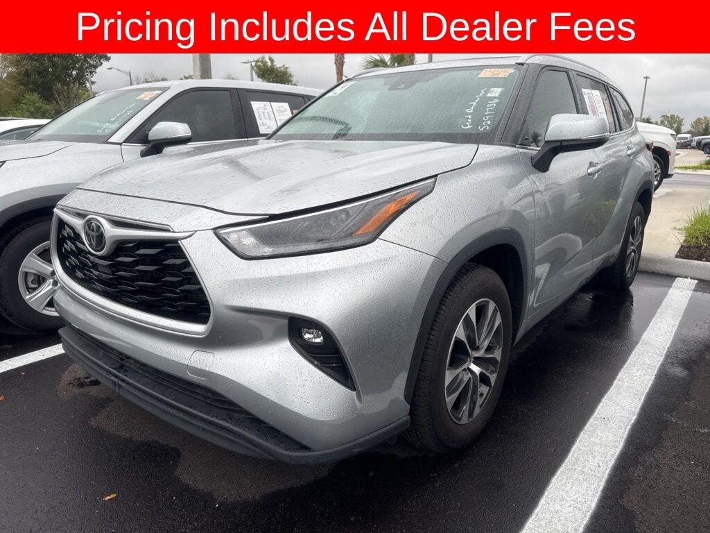Used 2024 Toyota Highlander XLE SUV