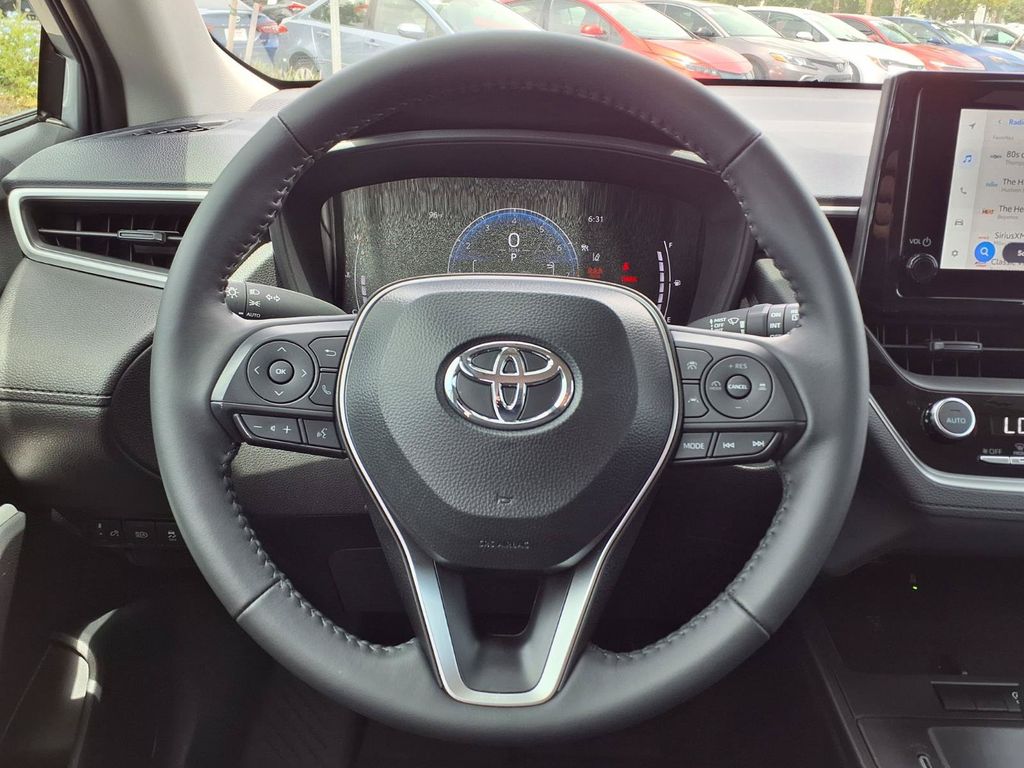 2026 Toyota Corolla Cross LE - Photo 26