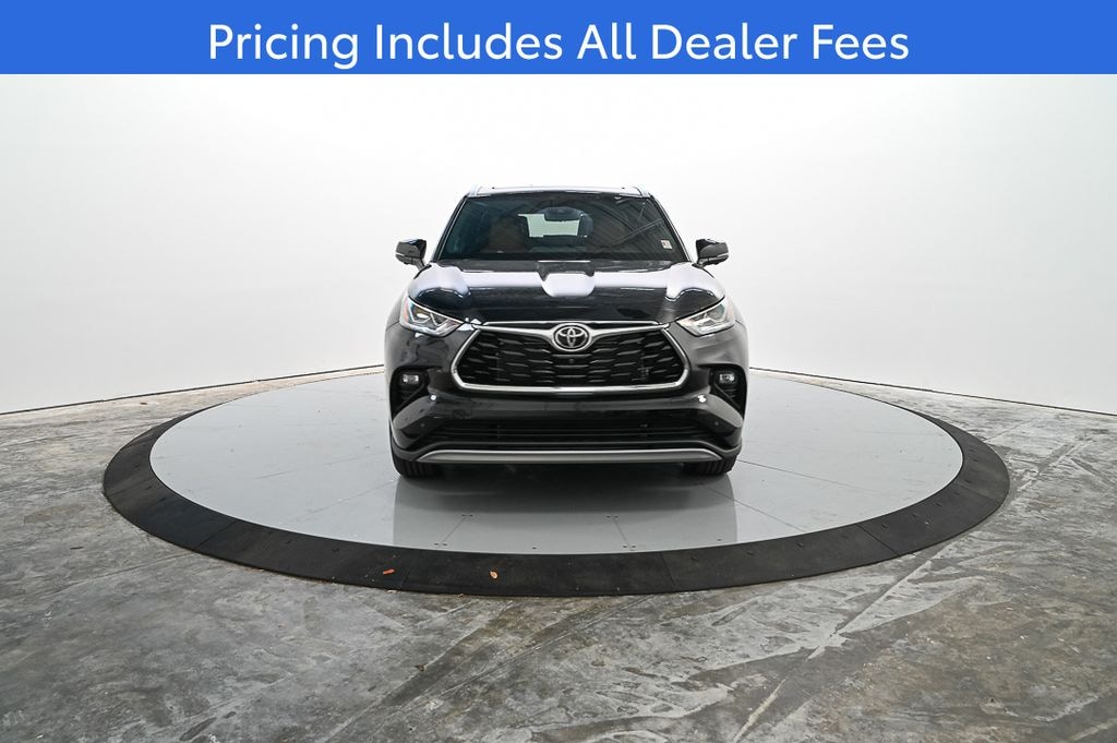 New 2026 Toyota Highlander Platinum SUV