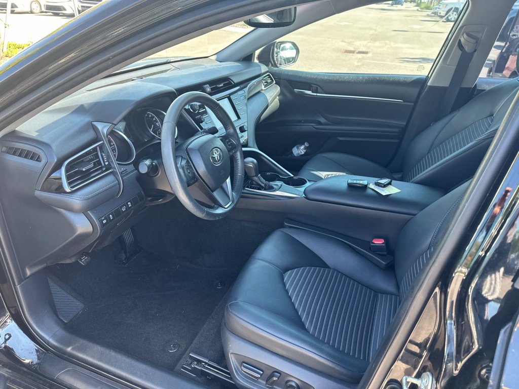 2019 Toyota Camry SE - Photo 12