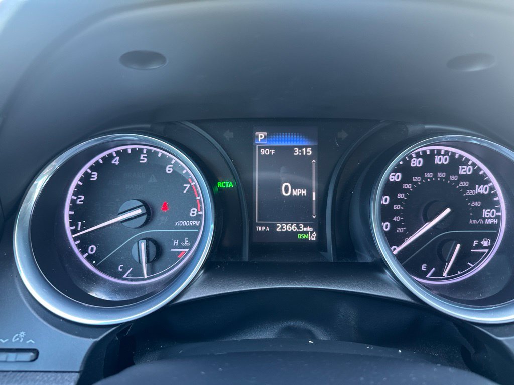 2019 Toyota Camry SE - Photo 18