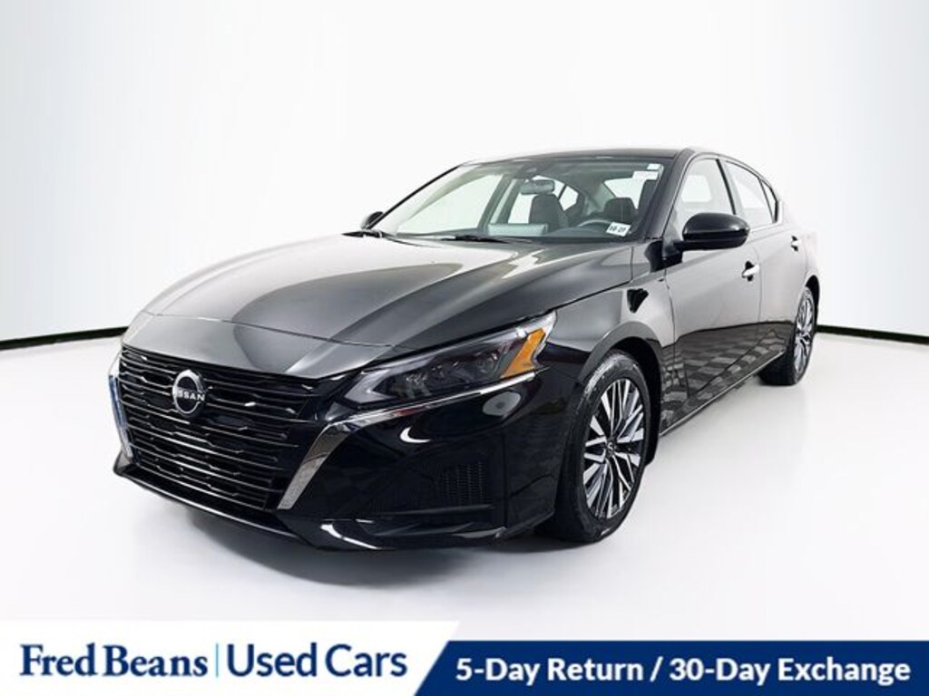 Used 2023 Nissan Altima 2.5 SV Sedan