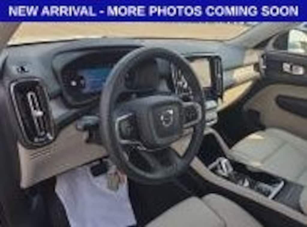 Used 2023 Volvo XC40 B5 AWD Plus Dark SUV