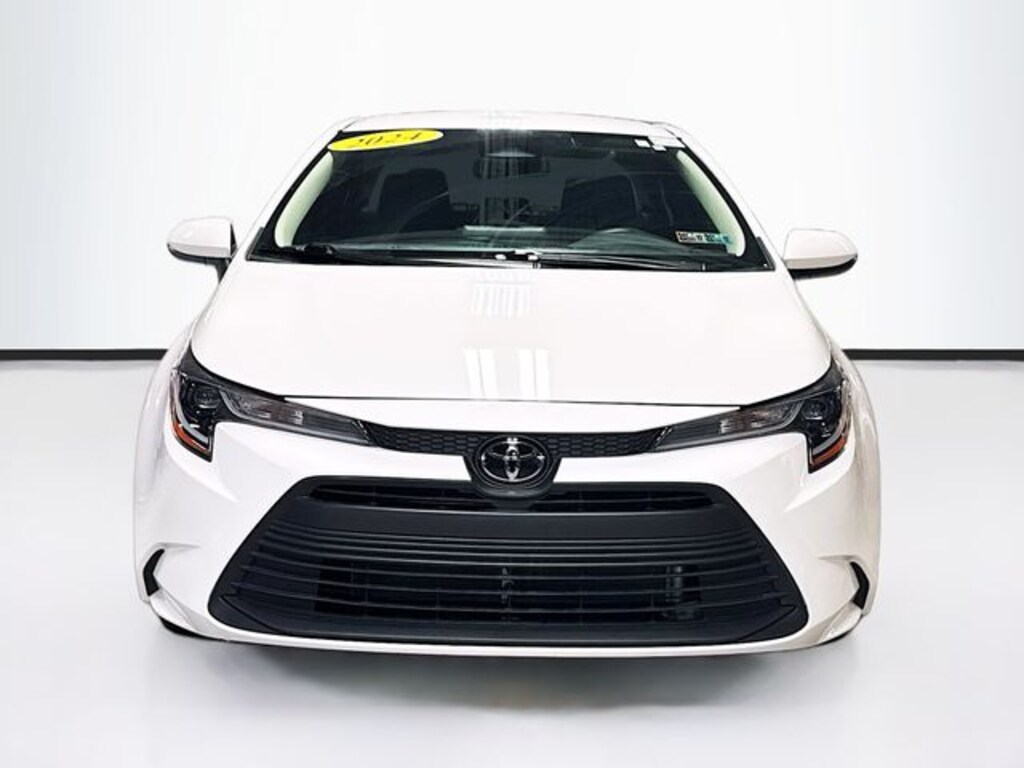 Used 2024 Toyota Corolla LE Sedan
