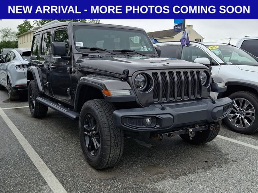 Used 2020 Jeep Wrangler Unlimited Sahara SUV