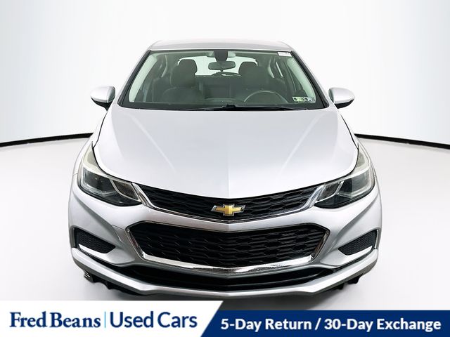 Used 2017 Chevrolet Cruze LT with VIN 3G1BE6SM8HS509814 for sale in Jenkintown, PA