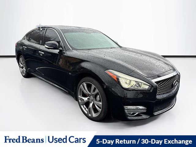 2018 INFINITI Q70L LUXE