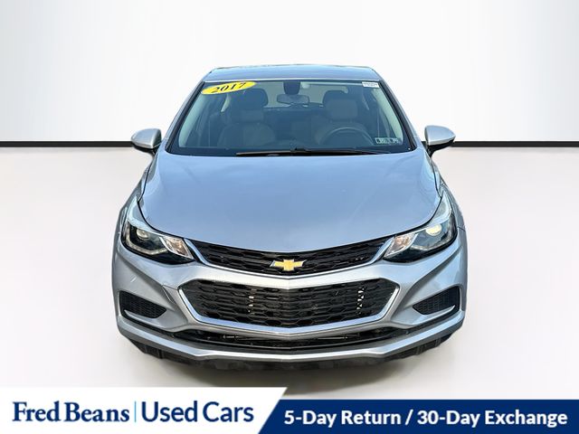 Used 2017 Chevrolet Cruze LT with VIN 3G1BE6SM8HS509814 for sale in Jenkintown, PA