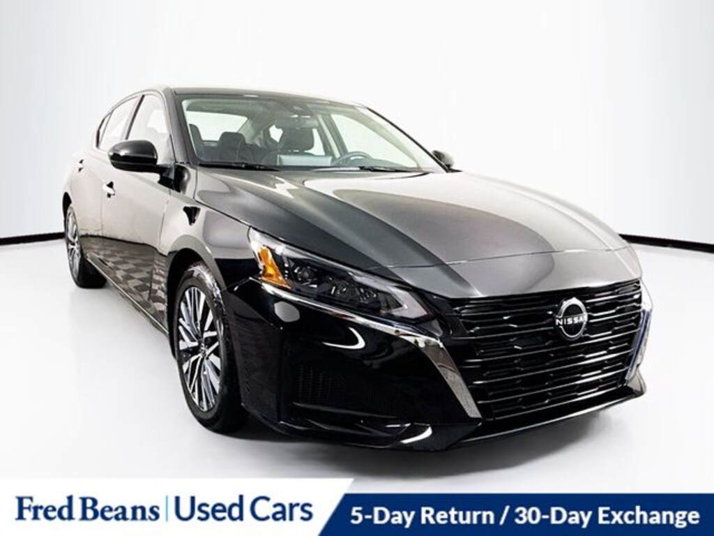 Used 2023 Nissan Altima 2.5 SV Sedan