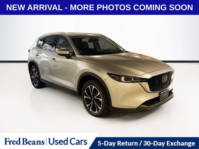 2023 Mazda CX-5 S Premium package's photo