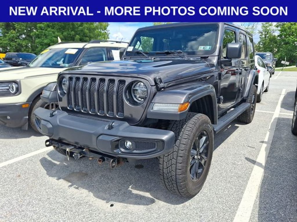 Used 2020 Jeep Wrangler Unlimited Sahara SUV