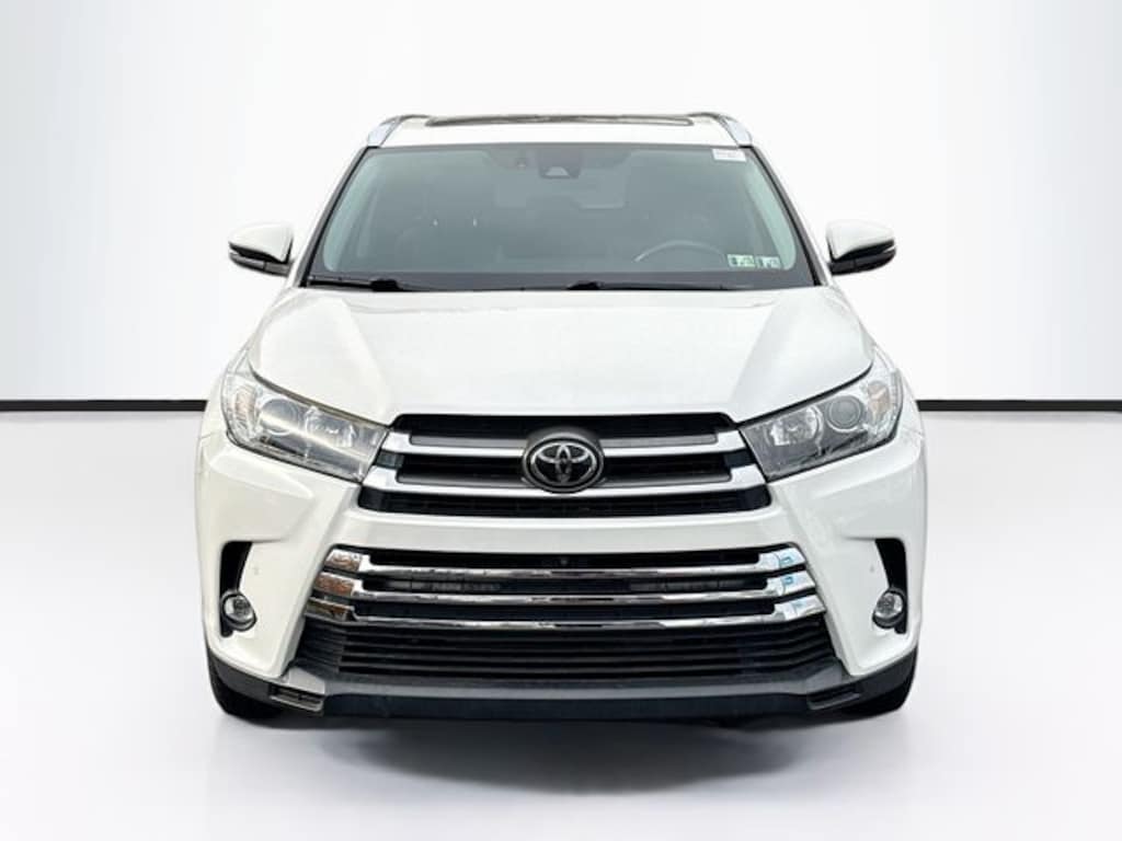 Used 2019 Toyota Highlander Limited Platinum V6 SUV
