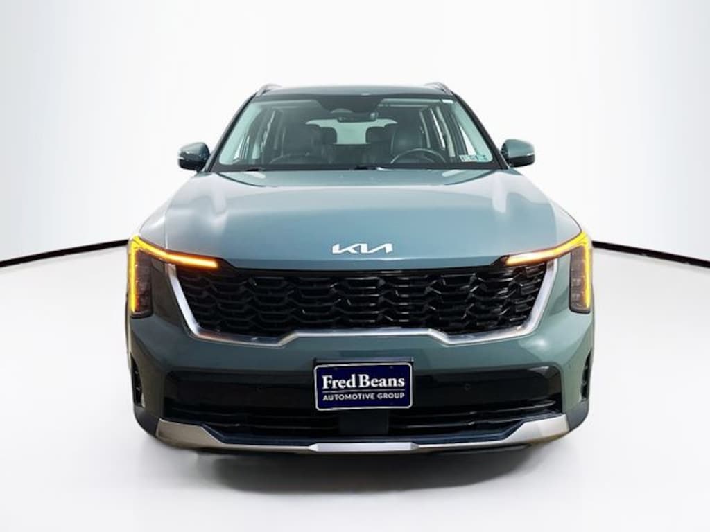 Used 2025 Kia Sorento Plug-In Hybrid EX SUV