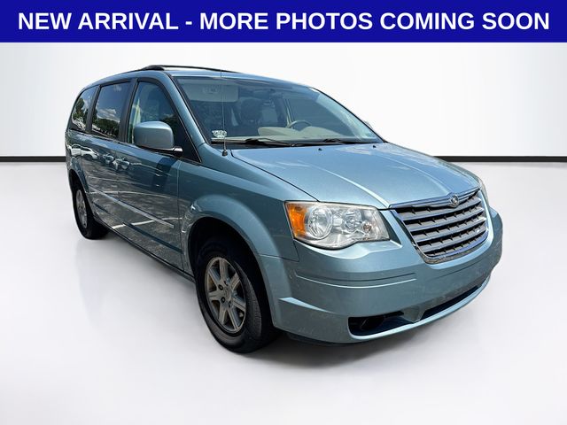 2010 Chrysler Town & Country Touring's photo